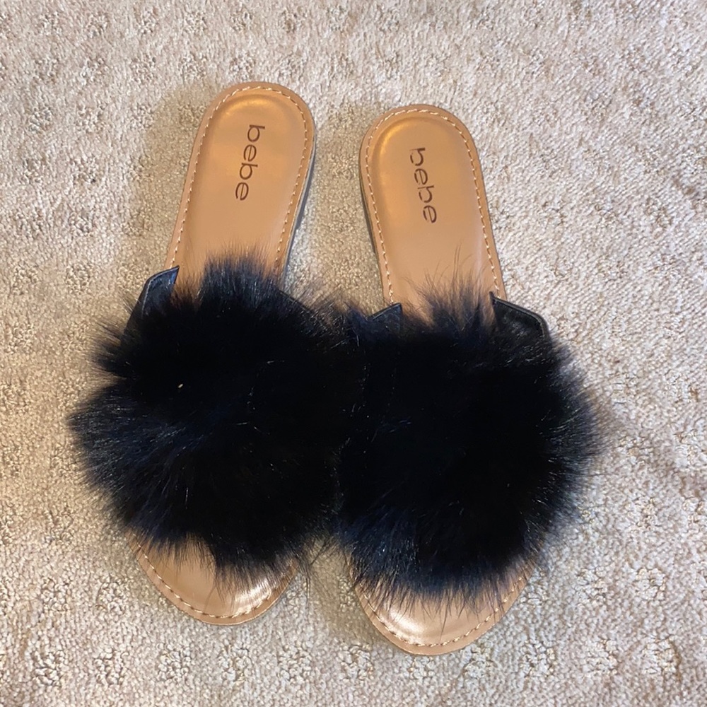 Bebe flip flops